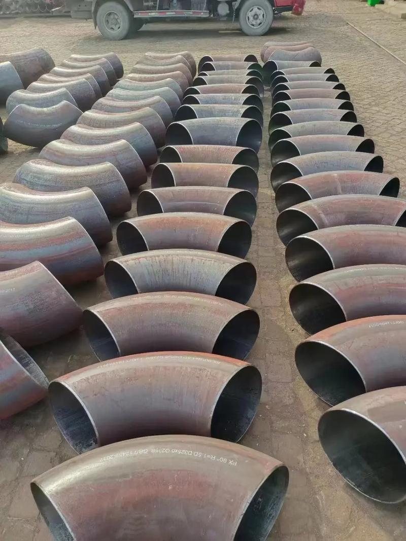 鄭州高壓彎頭廠家批發(fā) 節(jié)約空間與法蘭應用的完美結(jié)合